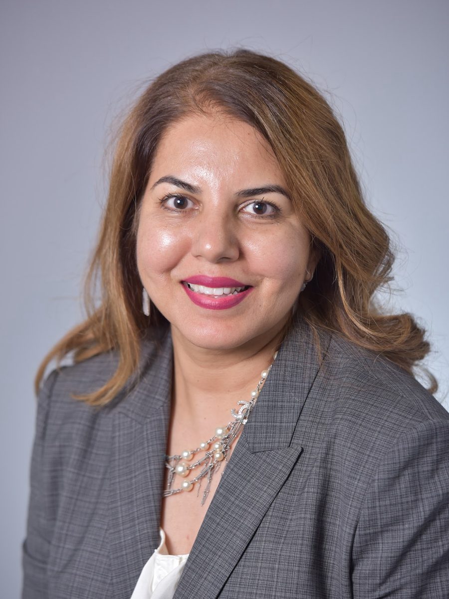 Dr. Naila Farooq, pediatric dentist at Lakes Pediatric Dentistry