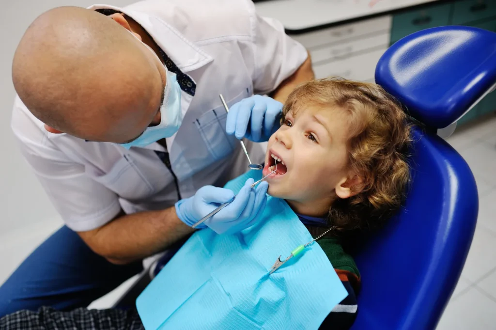 What to do after a child fractures a tooth